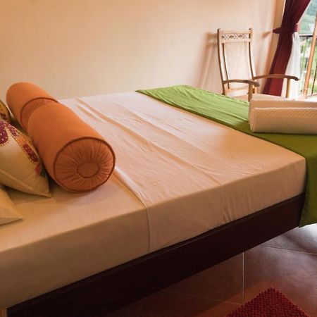 Aronka Homestay Κάντι Εξωτερικό φωτογραφία