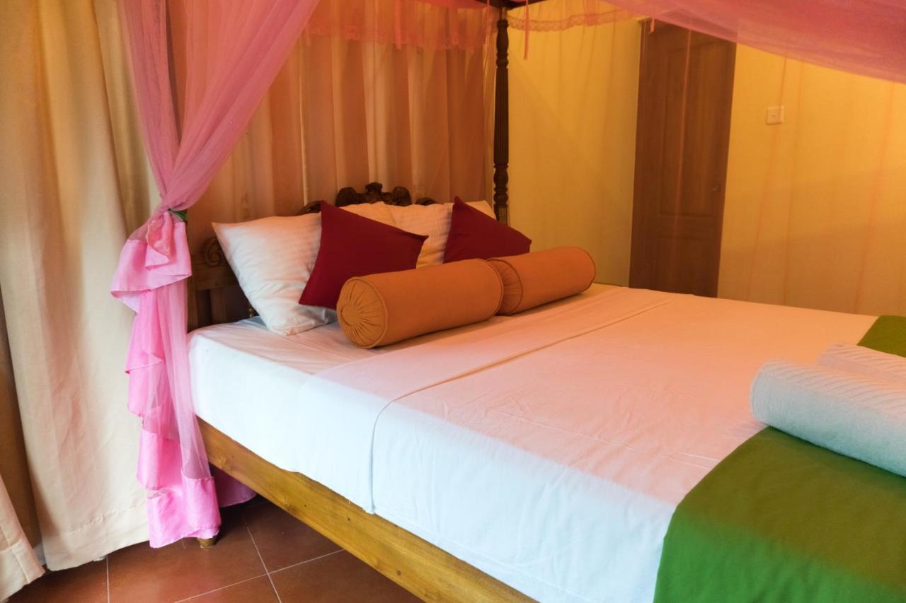 Aronka Homestay Κάντι Δωμάτιο φωτογραφία
